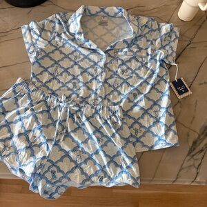Roller Rabbit Blue and White Scallop-Print Short Pajama Set